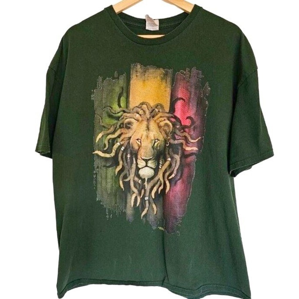 Delta Pro Weight T Shirt Size‎ 2XL Green Lion graphic dreadlocks